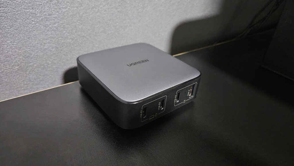 UGREEN 100W 卓上充電器