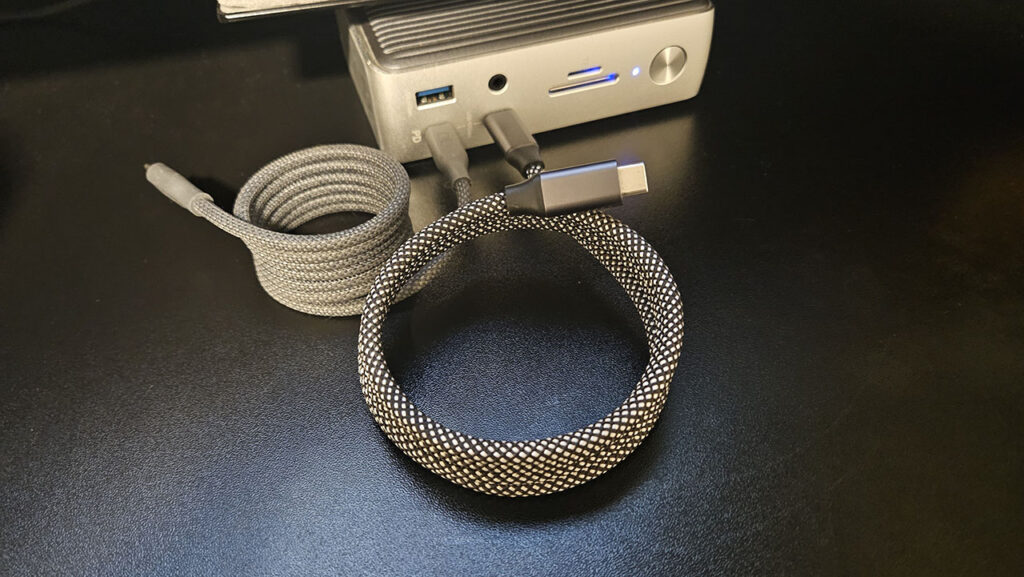 マグネットケーブル複数