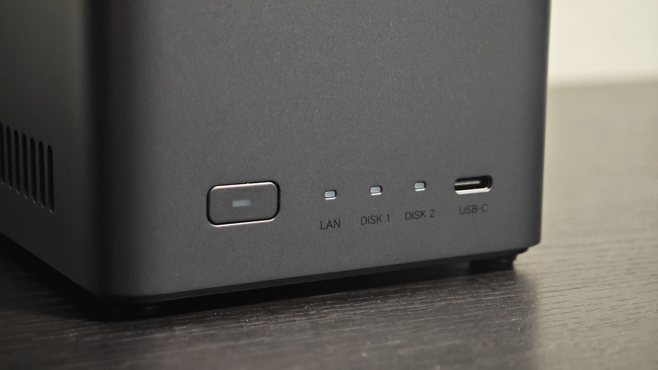 UGREEN NASync DH2300