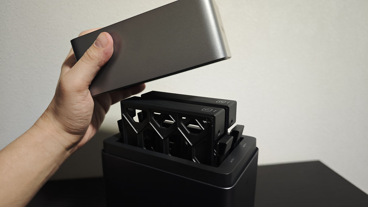 UGREEN NASync DH2300