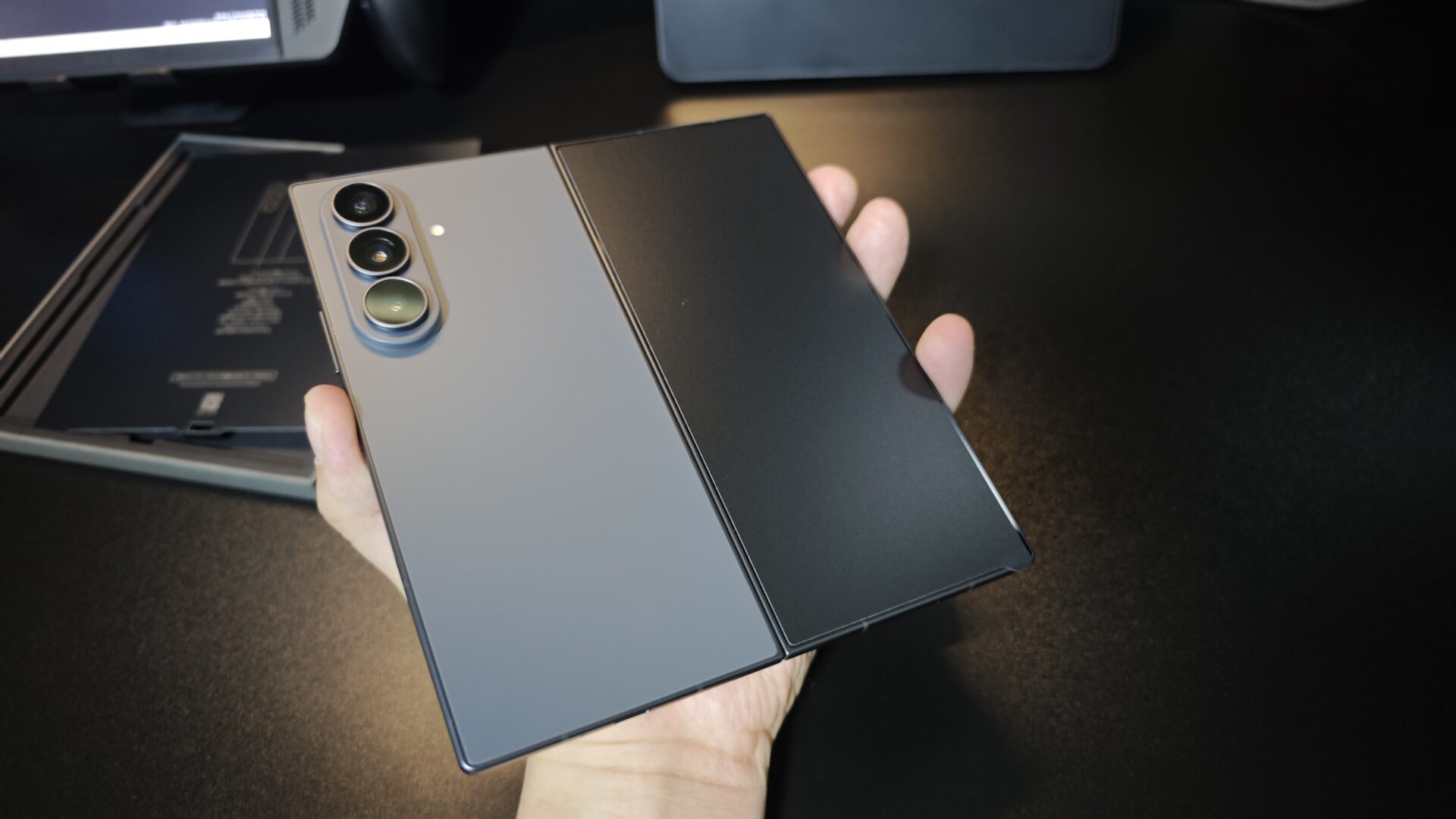 Galaxy Z Fold8 Ultra