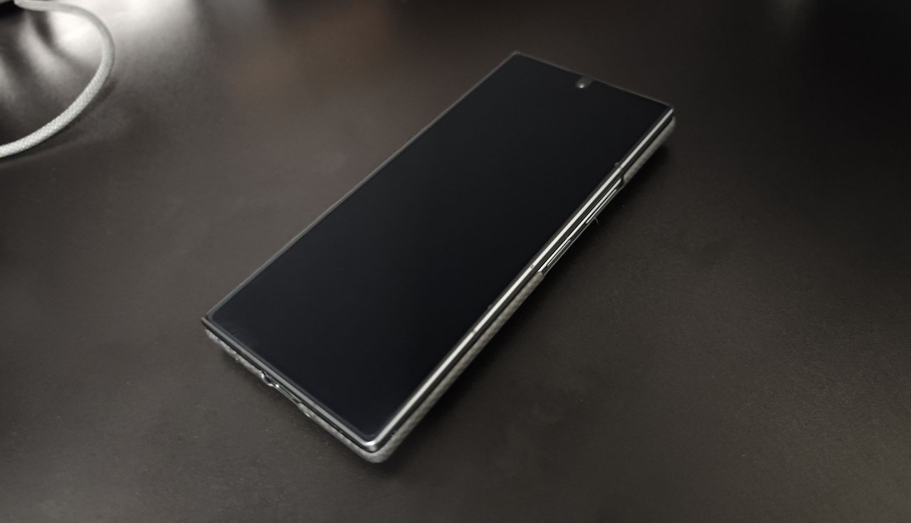 Galaxy Z Fold8 Ultra Carbon