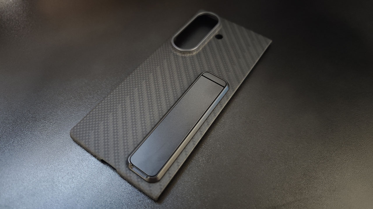 Galaxy Z Fold8 Ultra Carbon