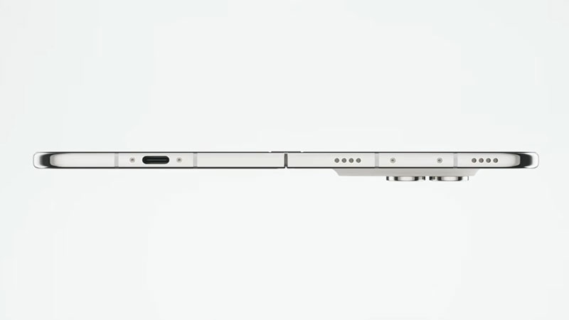 iPhone Duoを開いた状態の側面