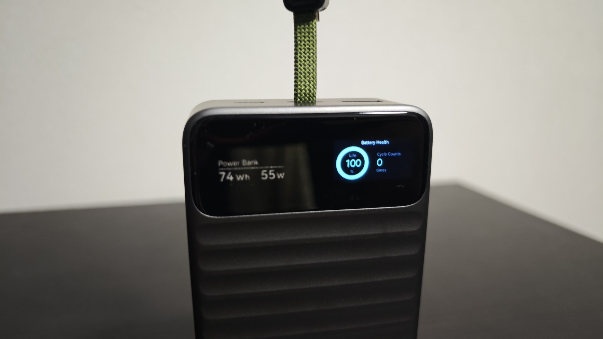 UGREEN Nexode Wavy ディスプレイのバッテリー健康度とサイクル数